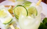 Adeus caipirinha convencional: agora eu só faço desse jeito nos dias de verão, é muito mais refrescante!