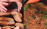 Se você tem pão velho em casa, você tem um tesouro de acompanhamento: essa receita dura meses e combina com salada, arroz e feijão, carnes, sopa, com o que você quiser!