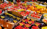 Pouca gente sabe: a fruta que pode ter mais pesticidas que o morango e precisa de um cuidado extra antes de comer