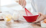 80% desse alimento é plástico: ingrediente muito usado em receitas e no pão tem a mesma consistência de parafina de prancha de surfe