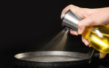 Spray de azeite: as melhores opções para espalhar e economizar óleo vegetal para as suas receitas