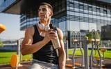 Não é só de whey que se vive um marombeiro: aqui estão as melhores proteínas pós-treino segundo pesquisa