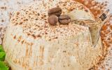 É para espantar o calor! Semifredo de café com apenas 4 ingredientes é o sorvete fácil de fazer para se refrescar