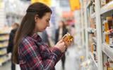 Descubra como saber se o mel é puro antes de comprar: aprenda a analisar a embalagem