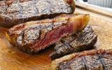 É verdade que comer gordura da carne faz mal? Descubra de uma vez por todas se você deve cortar do cardápio