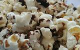 Pipoca doce (chocolate)