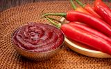 Esse molho de pimenta caseiro é espetacular: receita muito saborosa combina com tudo, do lanche ao churrasco