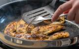 Chega de peito de frango seco! Descubra os segredos para uma carne muito suculenta
