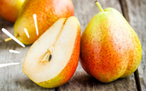 Benefícios da pera: descubra como o consumo regular da fruta influencia na perda de peso e na visão