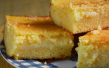 Tentei fazer esse bolo de fubá cremoso 3 vezes e só deu certo com essa receita: truque simples na massa é a solução