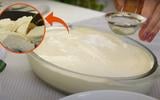 Essa mousse cremosa é a sobremesa de Ano-Novo mais fácil do mundo e é de lamber os dedos
