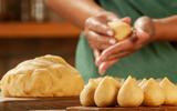 Essa coxinha com massa de maionese é a mais fácil que eu já fiz e tem um sabor incrível: receita fácil e rápida