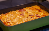 Macarrão de forno cremoso com calabresa, a receita da minha mãe é imbatível, sempre fica boa