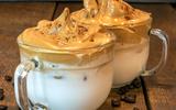A receita de café cremoso que as cafeterias não querem que você saiba: é fácil de fazer e pode congelar!