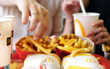 McDonald’s confirma o retorno de lanche icônico ficou 5 anos fora do cardápio: entenda o motivo por trás do cancelamento das vendas