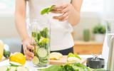 Suco com esse vegetal barato vale ouro: bebida com sabor neutro melhora a imunidade e o funcionamento do intestino, entre outros benefícios