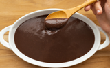 Nada melhor do que um brigadeiro com leite em pó para esse domingo preguiçoso