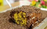 Bolo formigueiro de cenoura é minha nova receita favorita: massa fofinha e cobertura generosa para servir no lanche da tarde