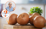 O truque para tirar acidez da cebola que aprendi com a minha avó não falha nunca e deixa a salada mais gostosa