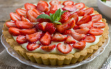 Receita de morangoffe: aprenda no TudoGostoso como fazer a nova torta que está bombando na internet!