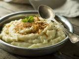 Quer variar o purê de sempre? Essa versão com batata-doce é cremosa e vai deixar suas refeições ainda mais gostosas