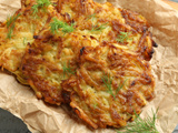 Petisco crocante de cebola e parmesão pronto em 15 minutos e sem fritura: a receita perfeita para servir como aperitivo ou entrada