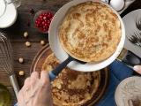 4 ingredientes e 3 passos simples: uma das melhores receitas de panquecas caseiras que já fiz e comi
