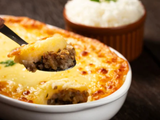 Esse escondidinho de batata com carne moída é a receita perfeita para o almoço de Dia das Mães: são poucos ingredientes e rende muito