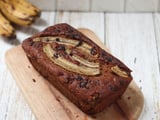 Bolo de banana, aveia e chocolate sem glúten: a receita fácil, úmida e perfeita para um lanche da tarde