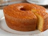 Bolo de milho de lata no liquidificador