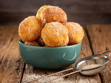 Esqueça a fritura: a receita de bolinho de chuva assado que fica sequinha e perfeita para acompanhar o café