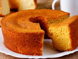 Ninguém resiste a essa receita de bolo de milho de latinha no liquidificador do TudoGostoso!