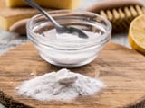 Nem vinagre, nem bicarbonato de sódio: esse é o ingrediente ideal para remover o calcário, manchas e dar brilho