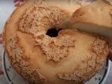 Nem farinha de trigo, nem fermento: bolo de apenas 3 ingredientes é fácil de fazer e fica uma delícia com o café da tarde