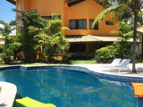 Piscina em formato de violão e boate particular: ícone do axé, cantor Netinho vivia em mansão no litoral da Bahia conhecida como Casa Musical
