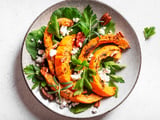 Não precisa abandonar as saladas no inverno: o TudoGostoso tem as dicas para deixá-las mais interessantes durante essa época do ano