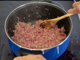 Sua carne moída sempre fica empelotada? Estes são os 3 erros que impedem que ela fique soltinha