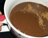 Chocolate quente com pedaços de chocolate