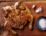 Frango inteiro na churrasqueira