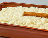 Arroz doce simples com 3 ingredientes que fica pronto em 30 minutos