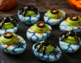 Ovos cozidos de Halloween: divertidos, proteicos e assustadoramente deliciosos