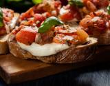 Bruschetta de tomate