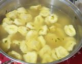 Capeletti in brodo