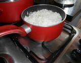 Arroz branco ao alho e óleo
