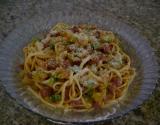 Macarrão com abobrinha e calabresa