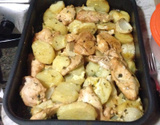 Frango com batatas no forno simples