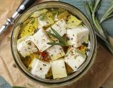 Queijo temperado para aperitivo