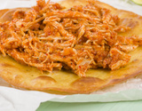 Frango desfiado com bacon e cream cheese