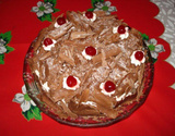 Bolo de brigadeiro e cerejas