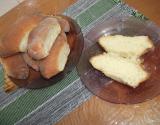 Pão de cachorro quente na máquina de pão